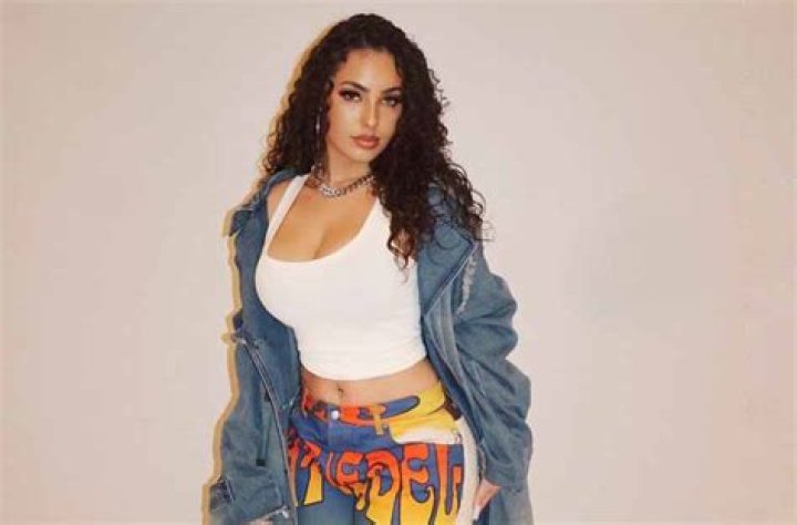 Ash Kaashh: Unveiling the Rising Star in the Music Industry