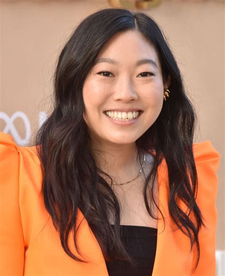 Awkwafina's Personal Life: A Deep Dive into Her Journey and Achievements
