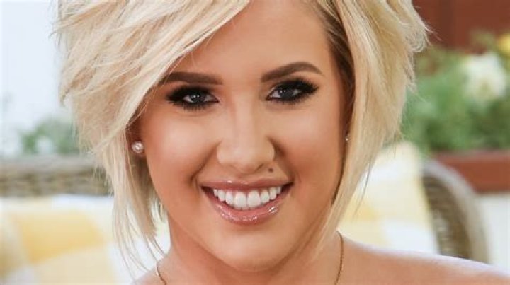 How Much Is Savannah Chrisley Worth? A Comprehensive Guide to Her Net Worth and Career